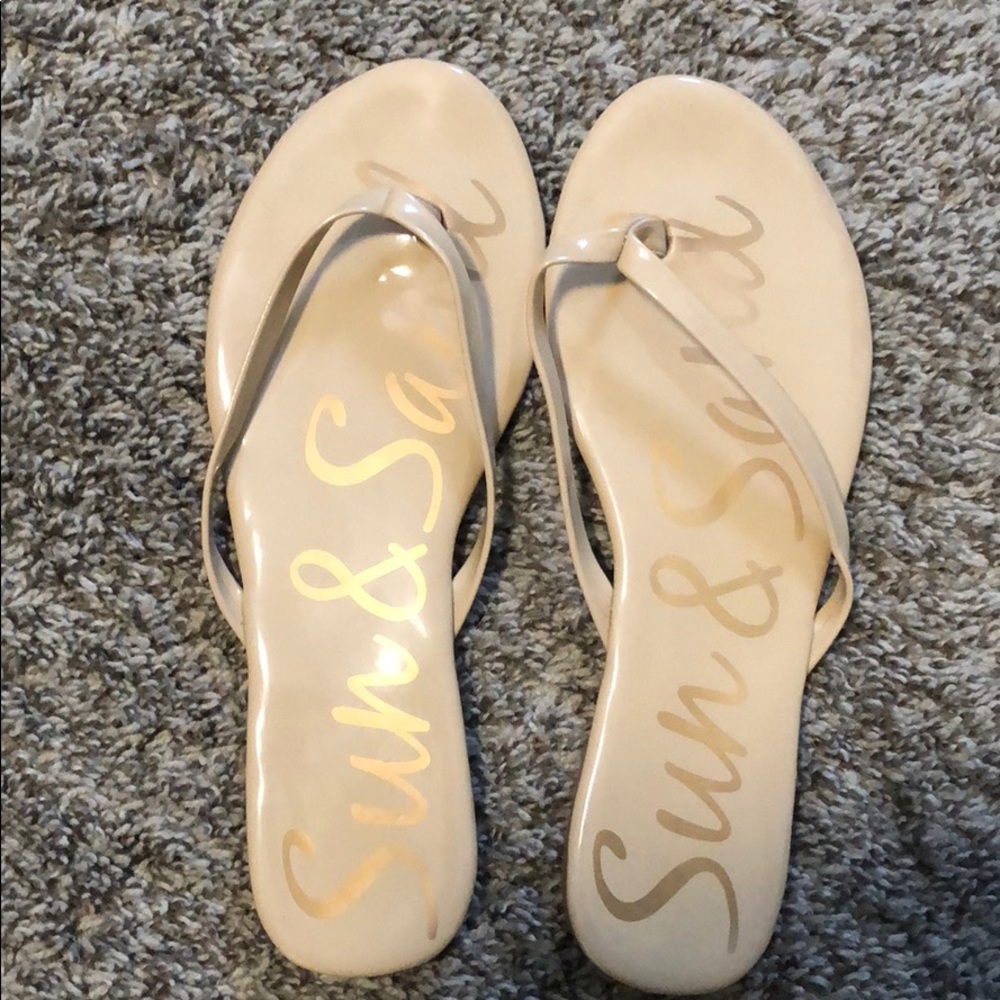 Nude sandal